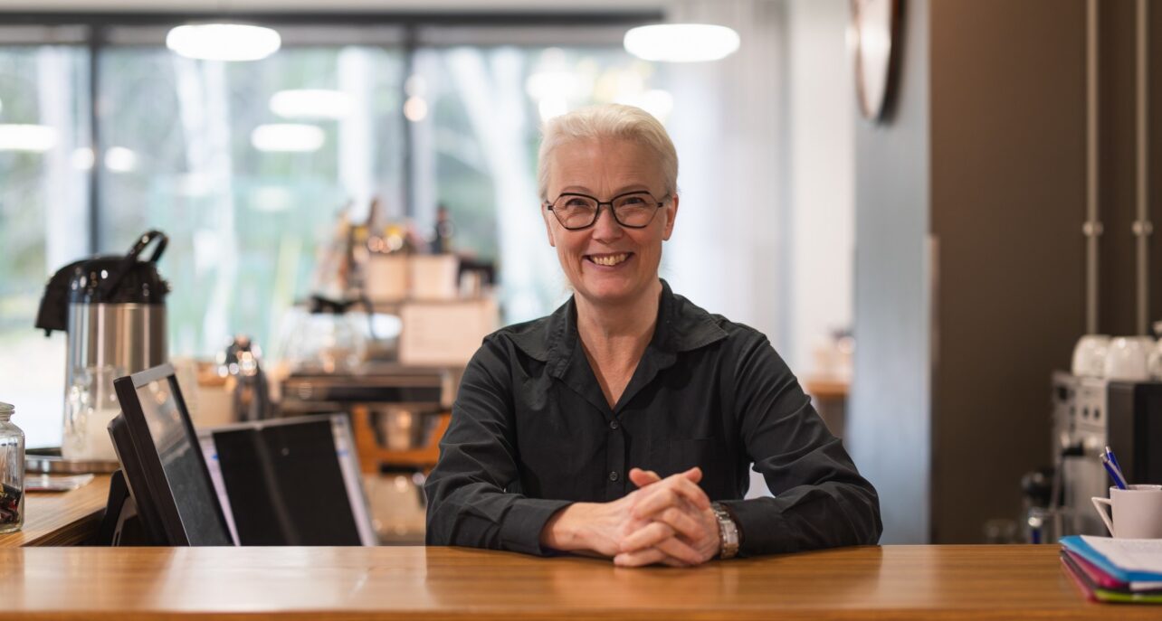 Futura III -byggnadens mångsidiga restaurang Flow – från lobbyservice till à la carte
